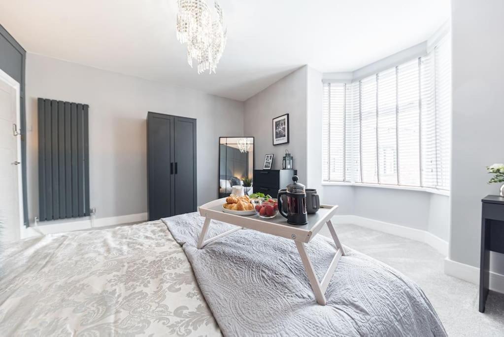 Вилла Luxury Townhouse In Вёкингтон Экстерьер фото